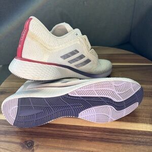 Adidas Like New Beautiful Color Running Shoes